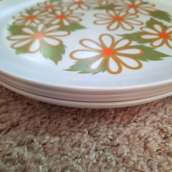 Vintage MCM Texas Ware 9" melamine 70s floral pattern dinner plates 4 pieces - Picture 2 of 10